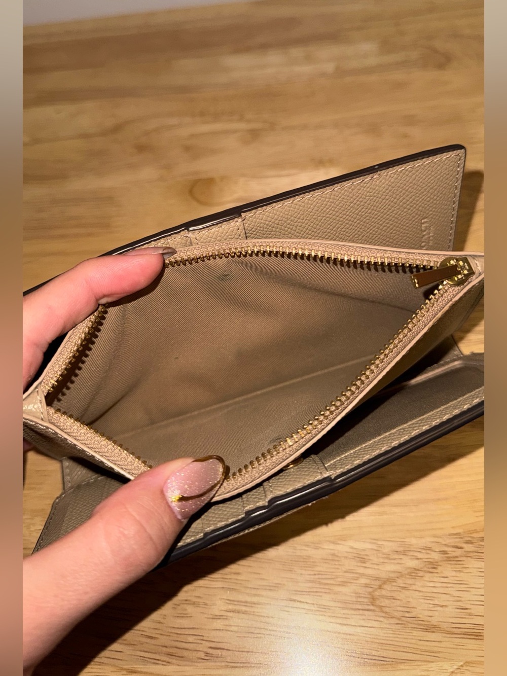 Coach Wallet - Picture 4 of 4